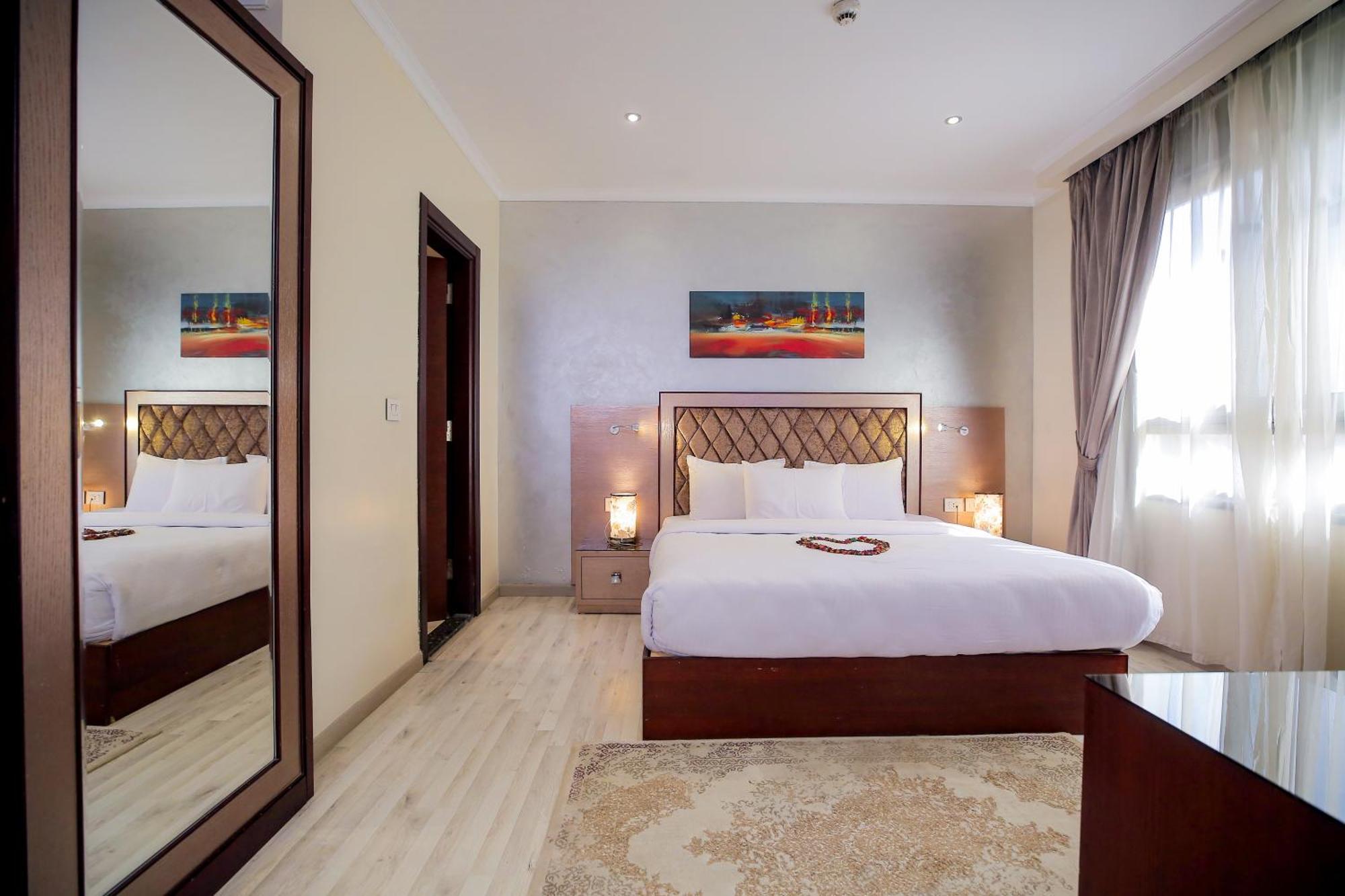 Cairo Taj Hotels & Suites - Dokki Екстер'єр фото